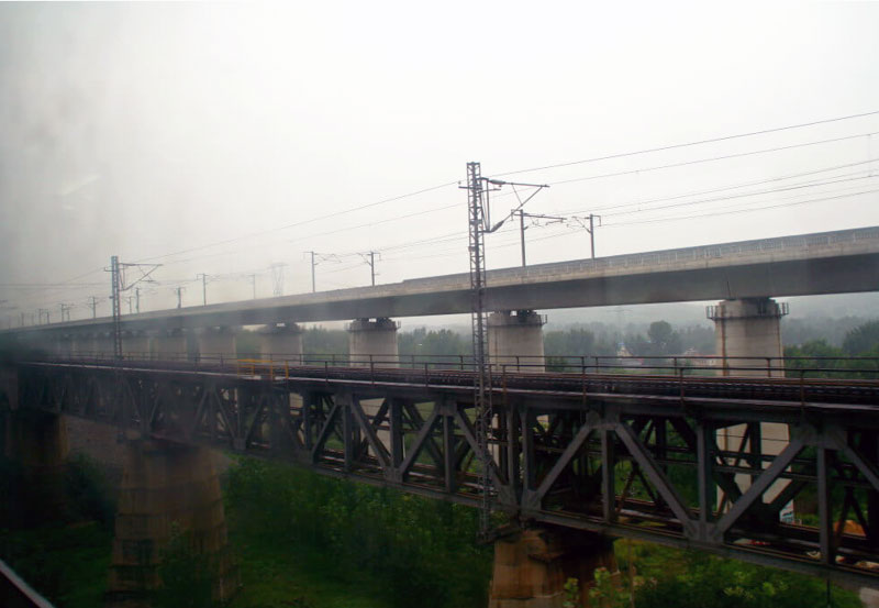 4-Grand-viaduc-de-Cangde-plus-long-pont-du-monde